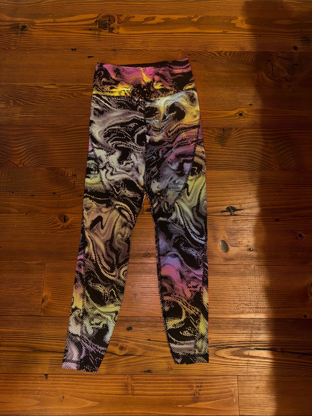Athleta Rainbow Reflective Rainier tights XXS EUC